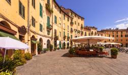 Oval City Square in Lucca, Tuscany, Italydreamstime l 48723505 from Criterian