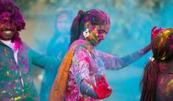Photo Holi festival, dancer