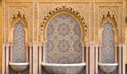 Photo Moroccan tiled fountain
